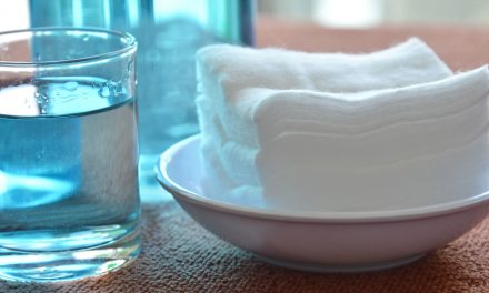 3 Side Effects of Using Hydrogen Peroxide to Whiten Your Teeth